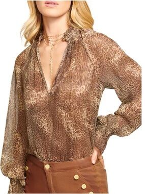 Ramy Brook Blouse Animal Print 
The item doesn’t have flows or imperfections